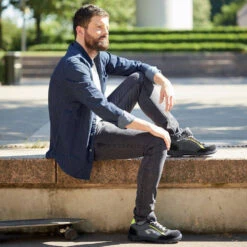 Baskets De Sécurité Basses Sans Métal Légères Lemaitre BUZZ S3 SRC CI 10 Baskets De Sécurité Basses Sans Métal Légères Lemaitre BUZZ S3 SRC CI -Vêtements Travail Série basket basse antistatique lemaitre buzz s3 src ci mannequin 1