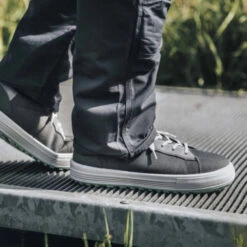 Baskets De Sécurité Basses éco-responsables Parade VERGER S1P SRC 28 Baskets De Sécurité Basses éco-responsables Parade VERGER S1P SRC -Vêtements Travail Série baskets de securites verger gris porte