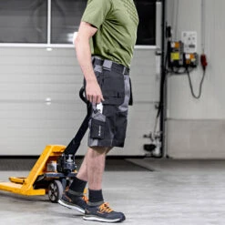 Chaussures De Sécurité Albatros ULTIMATE IMPULSE OLIVE LOW S1P ESD HRO SRA 9 Chaussures De Sécurité Albatros ULTIMATE IMPULSE OLIVE LOW S1P ESD HRO SRA -Vêtements Travail Série chaussures de securite albatros ultimate impulse olive low s1p esd hro sra noir olive portee