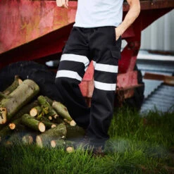 Pantalon De Jogging Haute Visibilité Yoko CARGO -Vêtements Travail Série pantalon de jogging haute visibilite yoko yhv016t noir porte