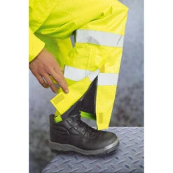 Pantalon Ignifugé Haute Visibilité Antistatique Portwest Bizflame Rain FR -Vêtements Travail Série pantalon haute visibilite antistatique portwest bizflame rain jaune detail