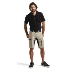 Short De Travail Services Blaklader STRETCH 28 Short De Travail Services Blaklader STRETCH -Vêtements Travail Série short de travail services stretch a poche cavaliere blaklader beige noir port